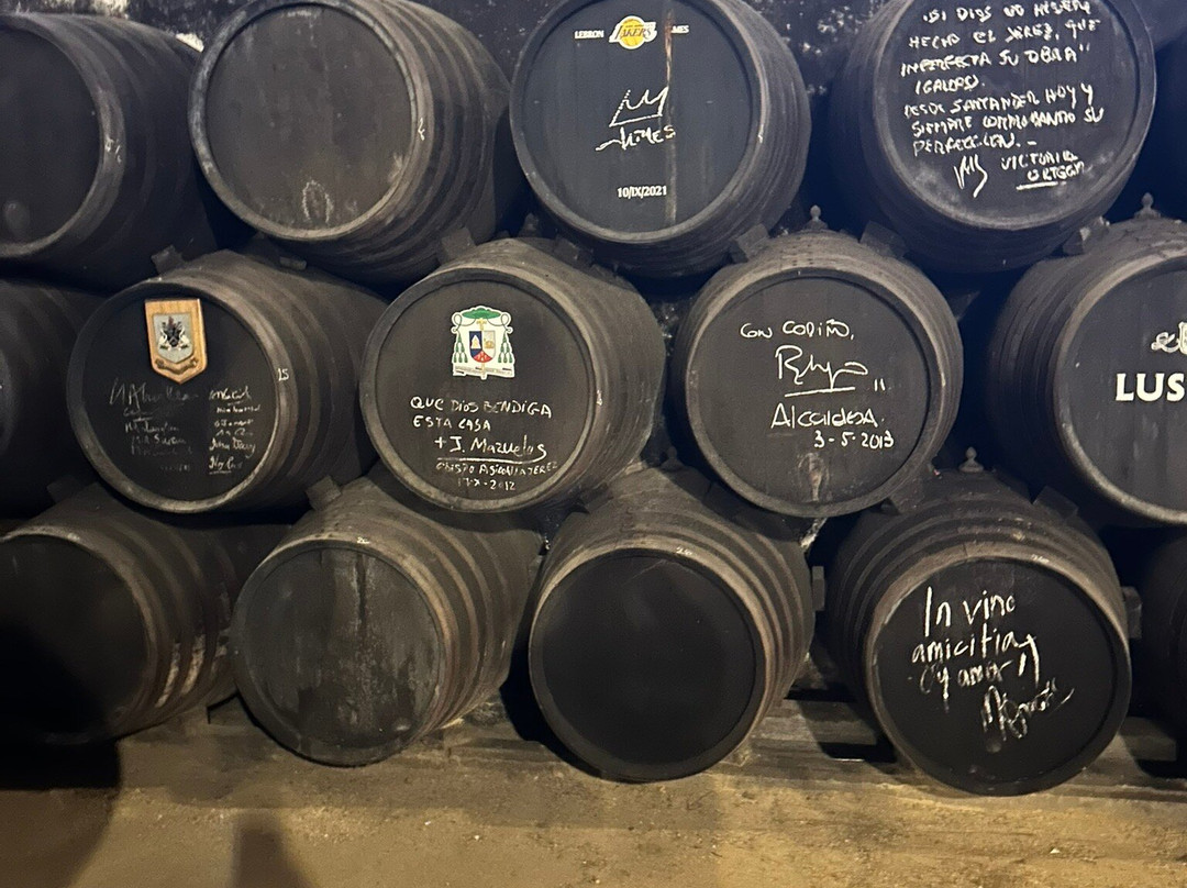 Bodegas Lustau-赫雷斯德拉弗隆特拉必去景点