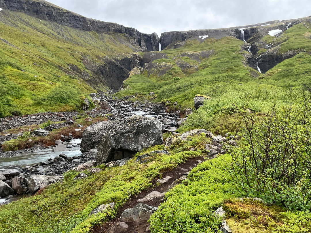 Valagil Waterfall-Sudavik必去景点
