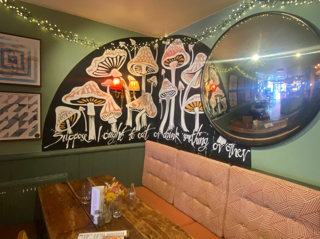 The White Rabbit-布莱顿必去景点