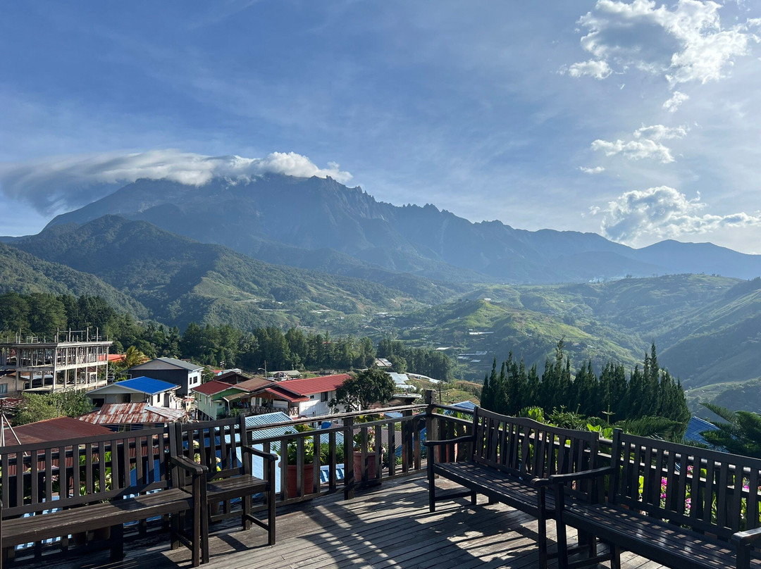 京那巴鲁松度假村主图