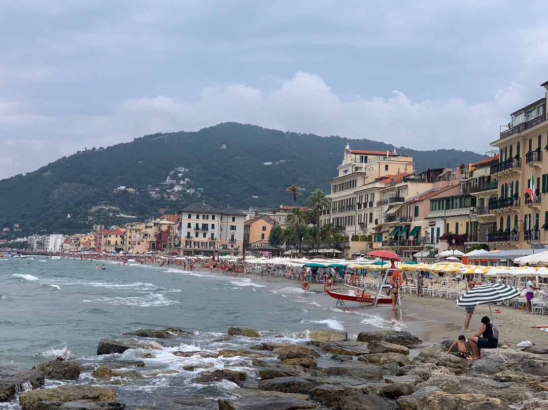 Spiaggia di Alassio-阿拉西奥必去景点