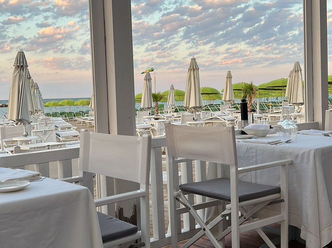 丽都怡东水疗酒店主图