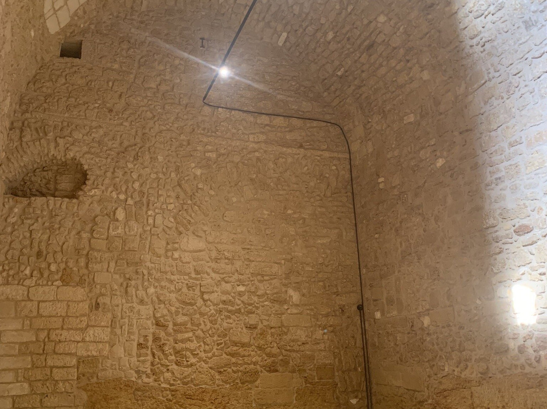 Castello Aragonese-布林迪西必去景点