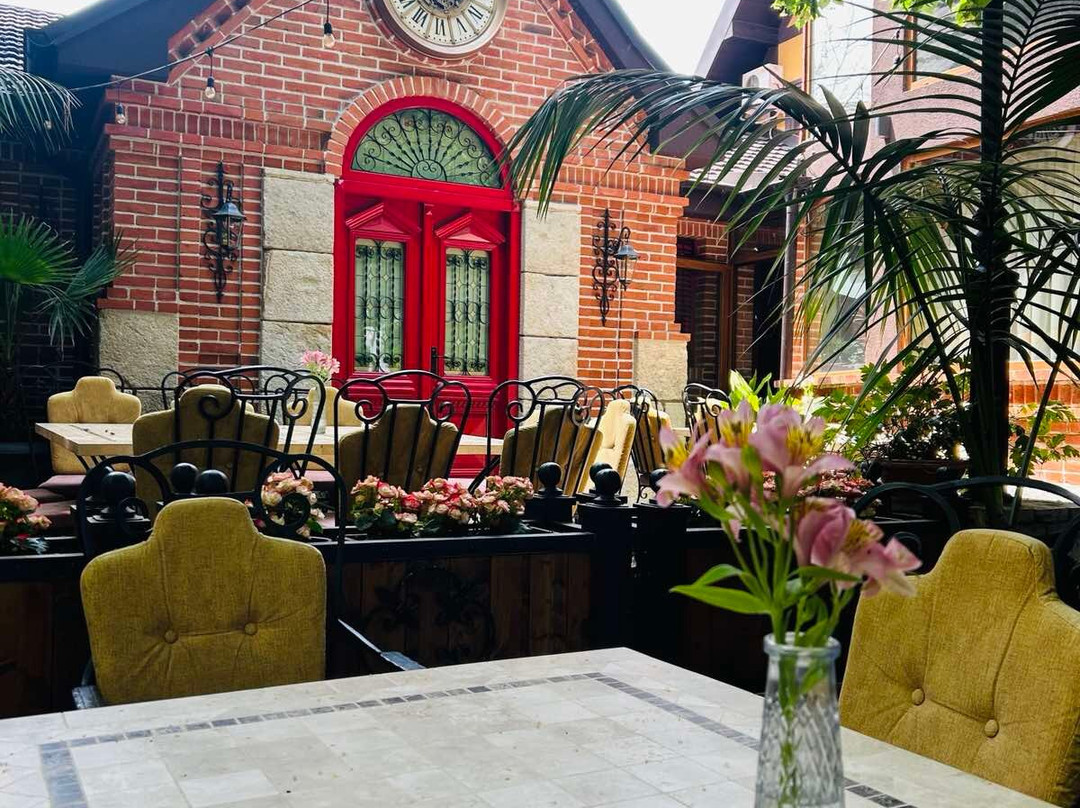 苏牧斯基费讷丽酒店主图