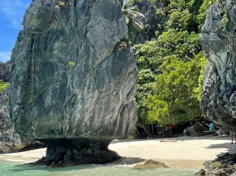 Palaweña-爱妮岛必去景点