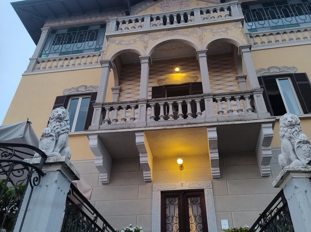 拉伦迪内拉酒店主图