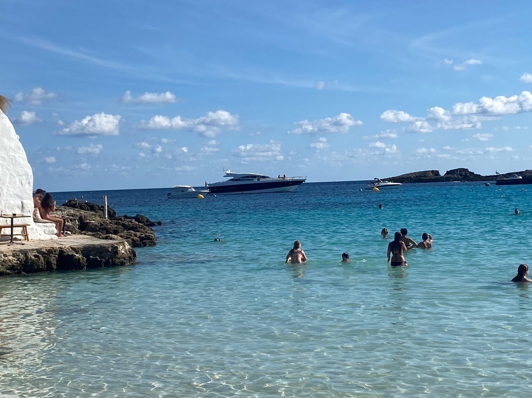 Platja de Binibèquer Nou-Sant Lluis必去景点
