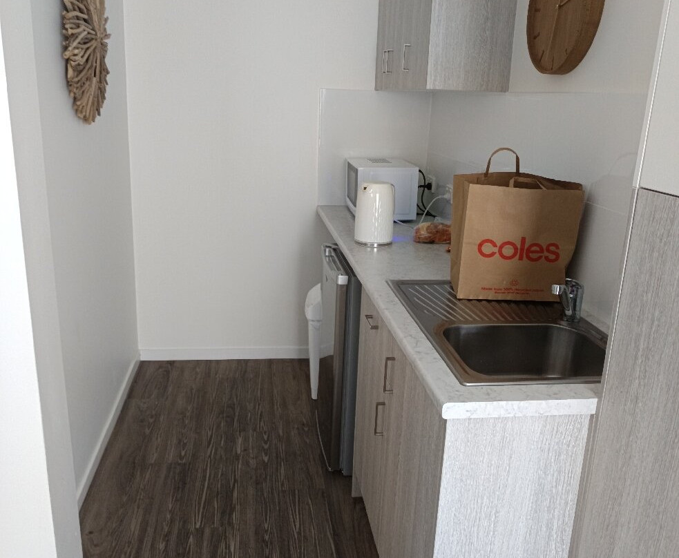 首位汽车旅馆主图