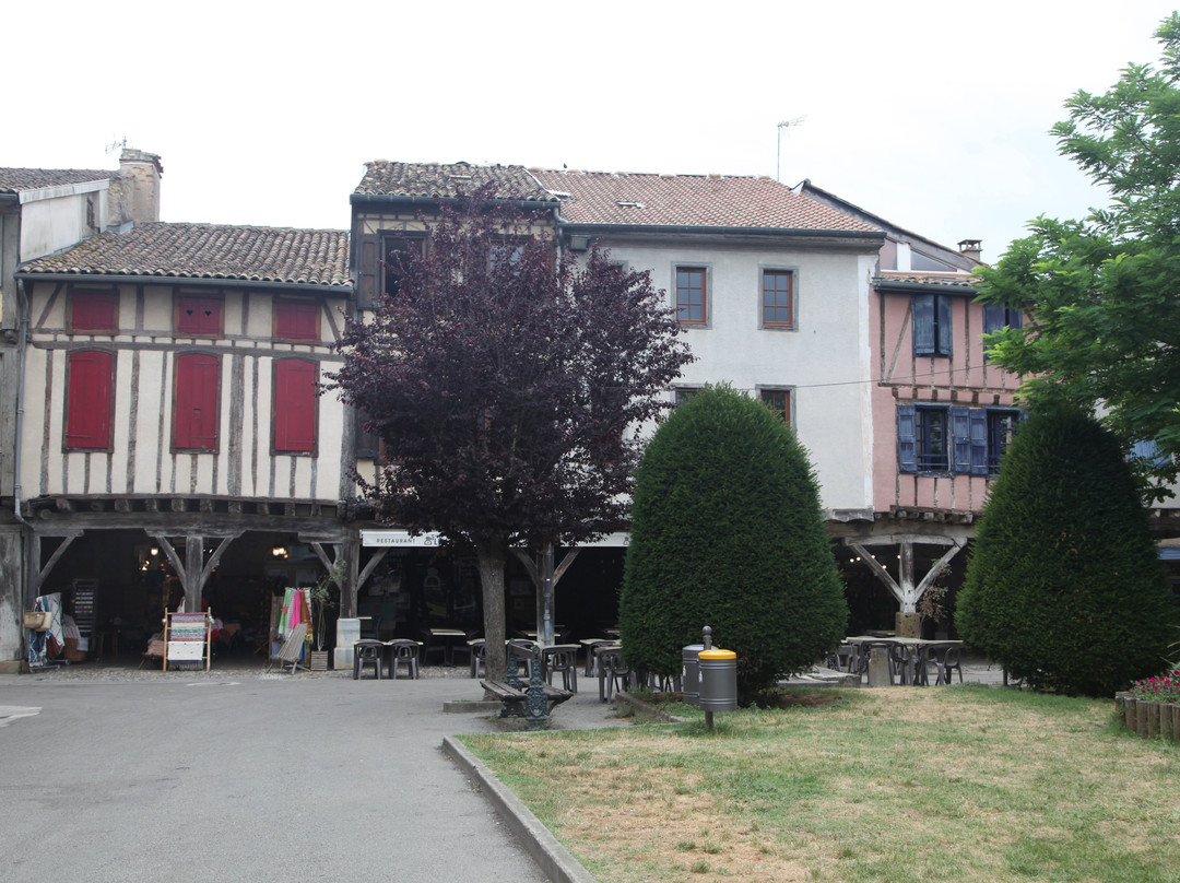 Place des Couverts-Mirepoix必去景点