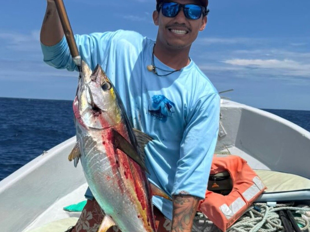 Purafishing Boat Tours and Snorkeling