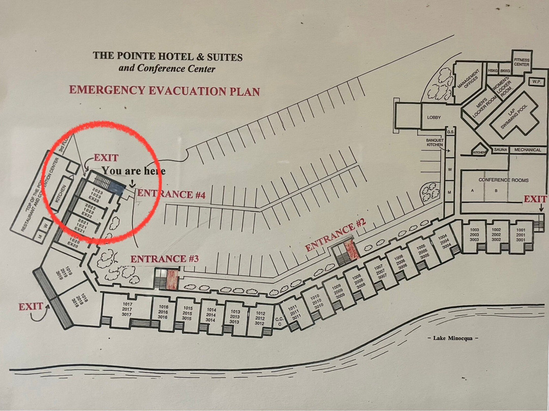 The Pointe Hotel & Suites主图