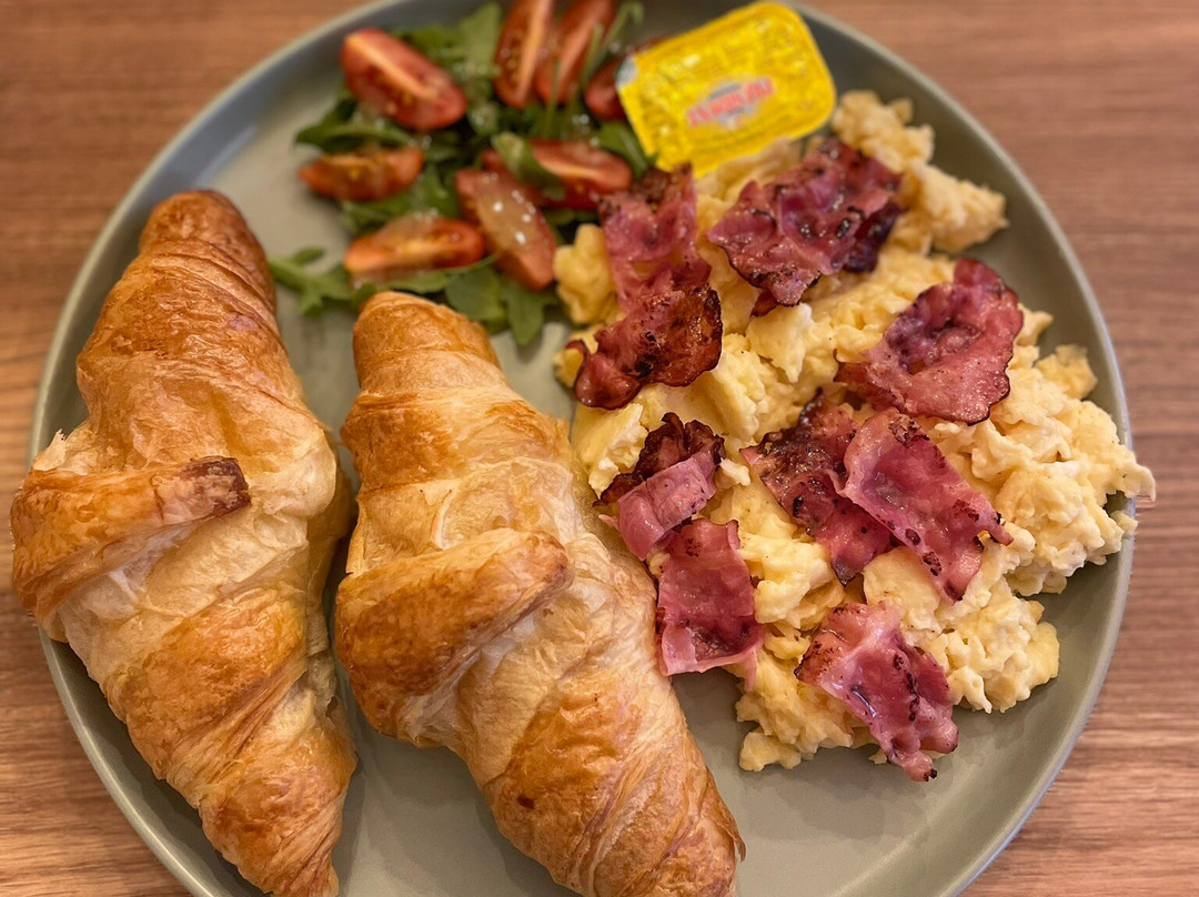 Cosmo Bistro