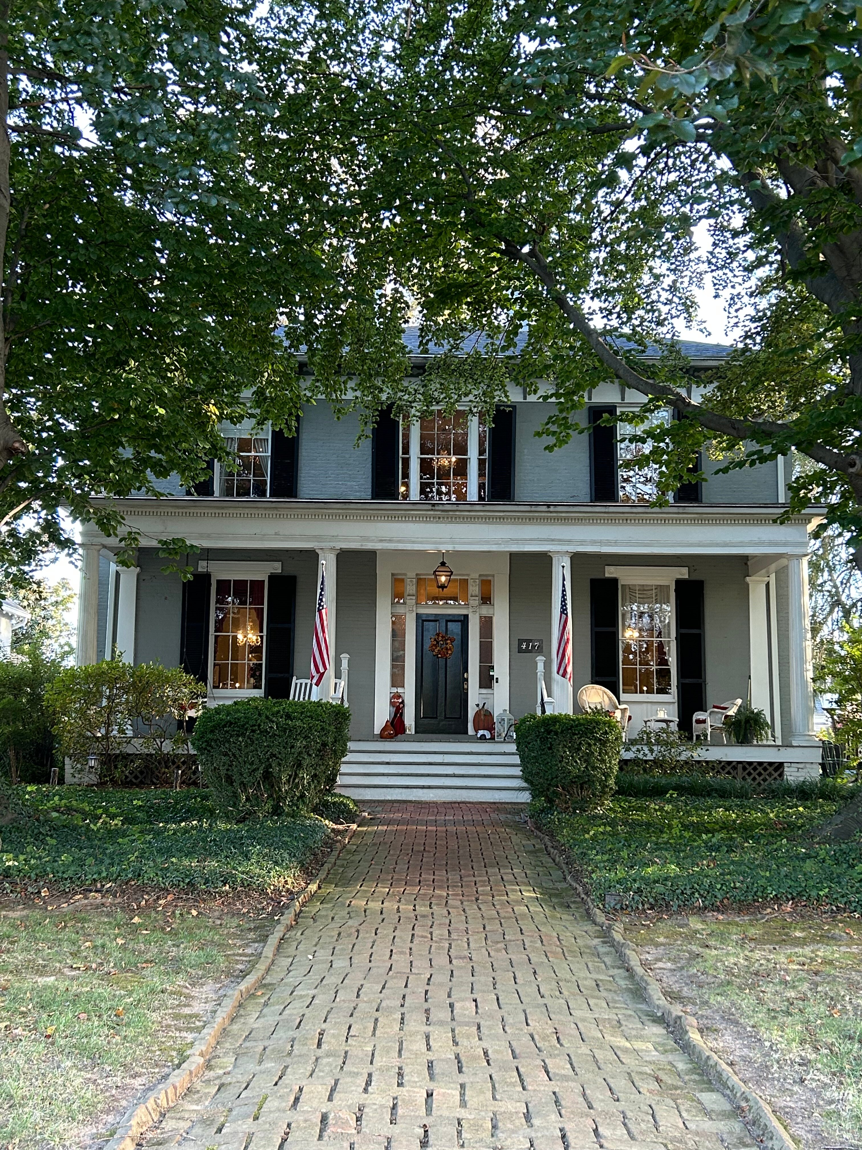 Carriage Inn Bed and Breakfast-官方