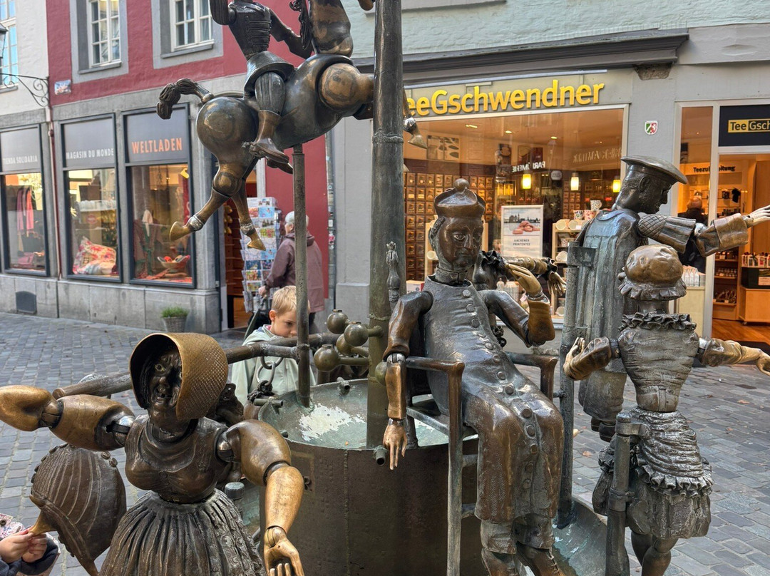 Puppenbrunnen-亚琛必去景点