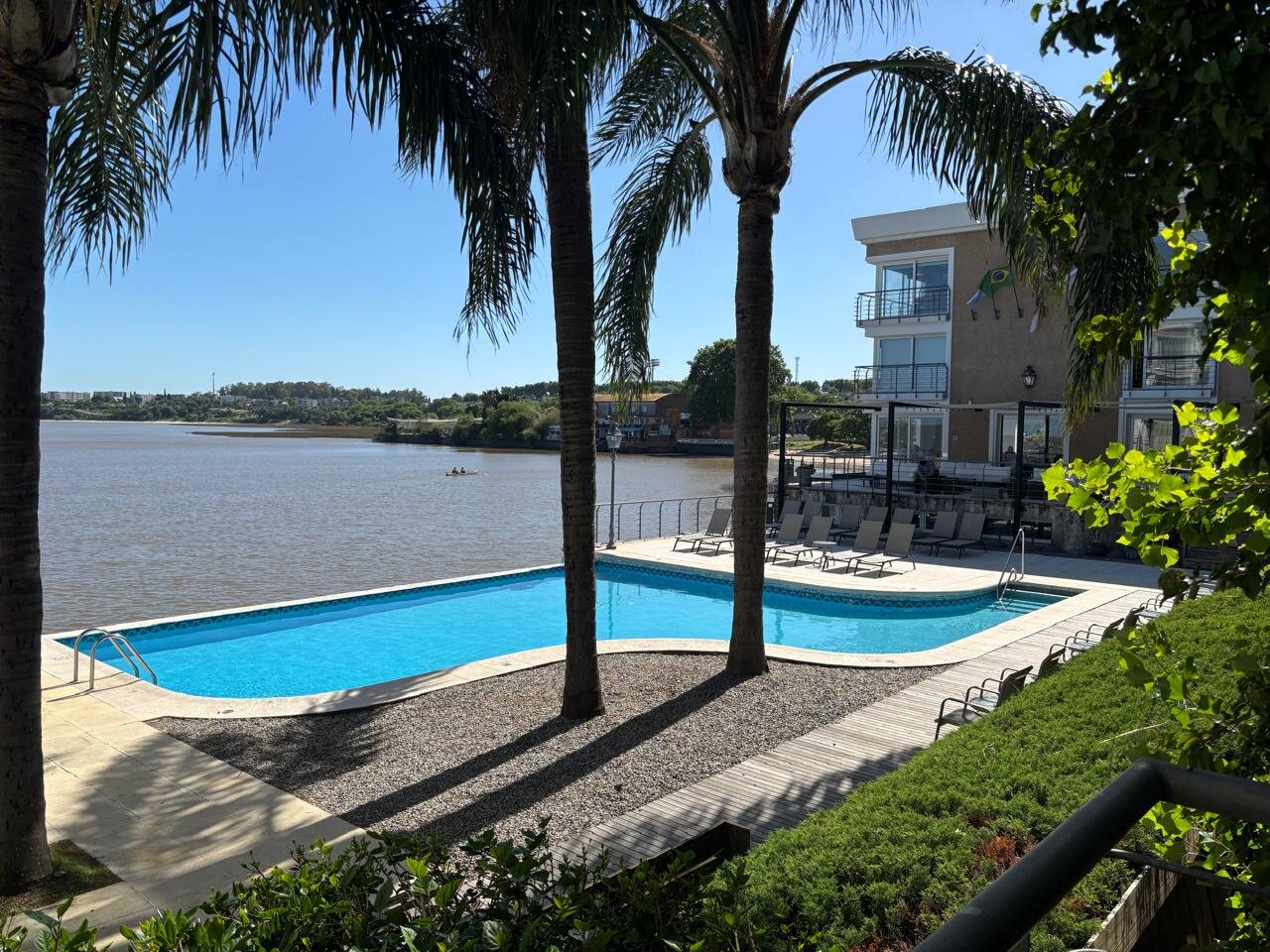 Radisson Hotel Colonia del Sacramento-泳池