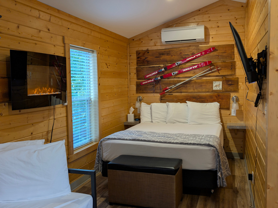 佩克伍德旅馆主图