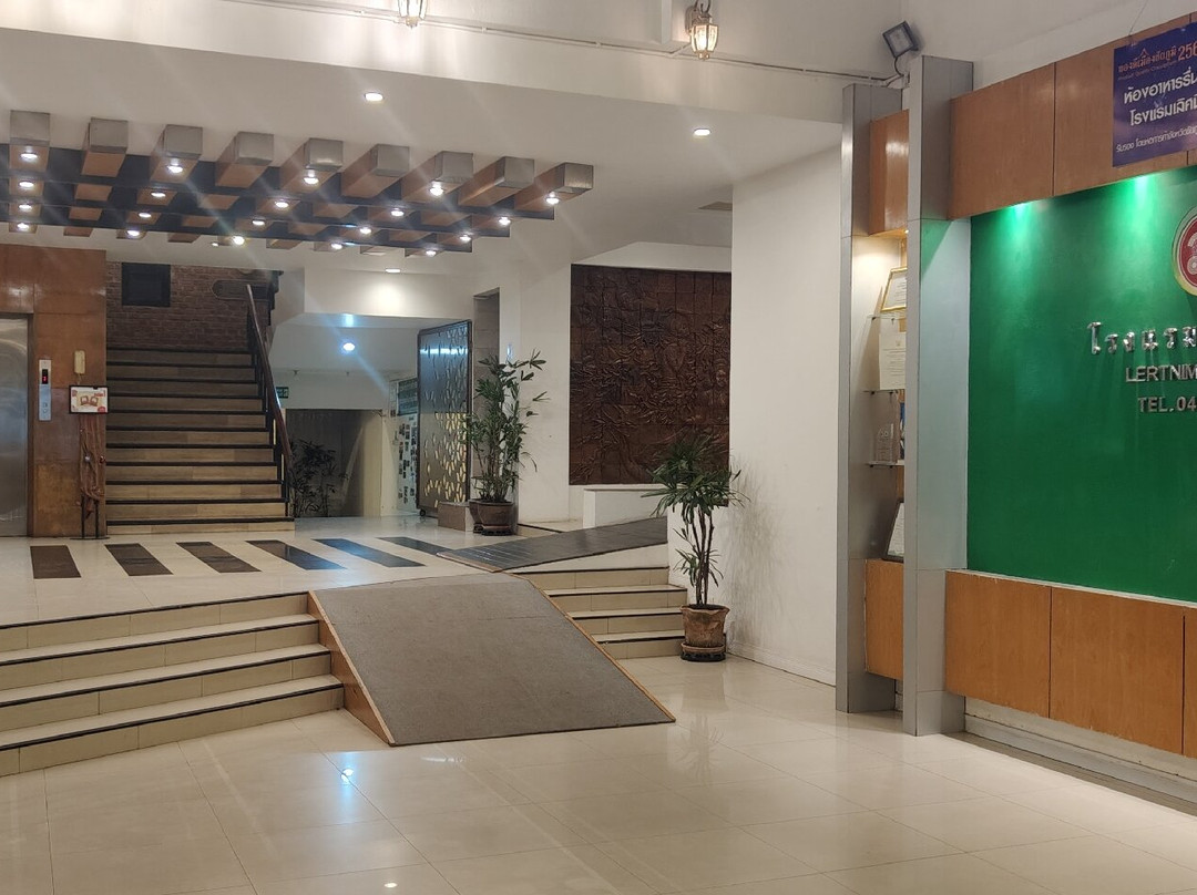 莱尼米塔酒店主图