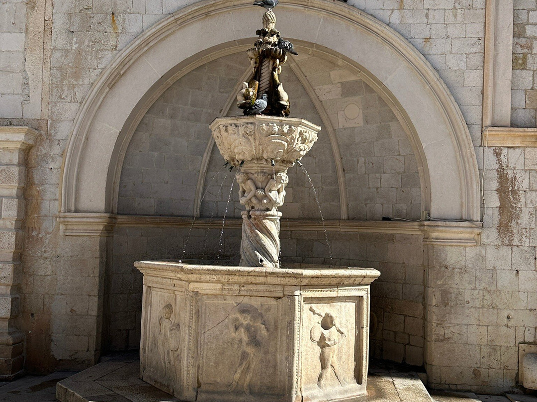 Little Onofrio Fountain-杜布罗夫尼克必去景点