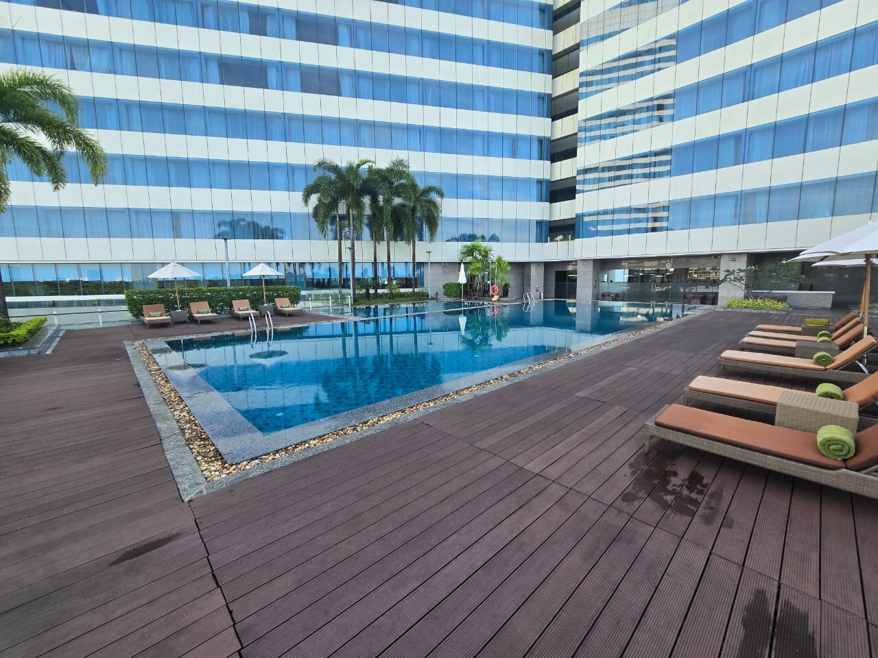 Melia Yangon-官方
