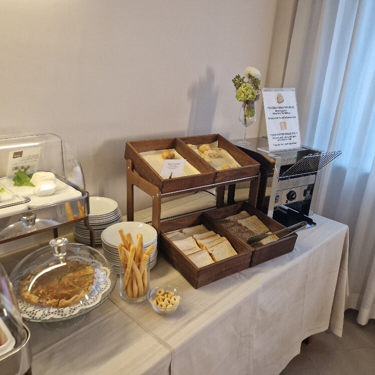 贝斯特韦斯特卡瓦列利酒店主图