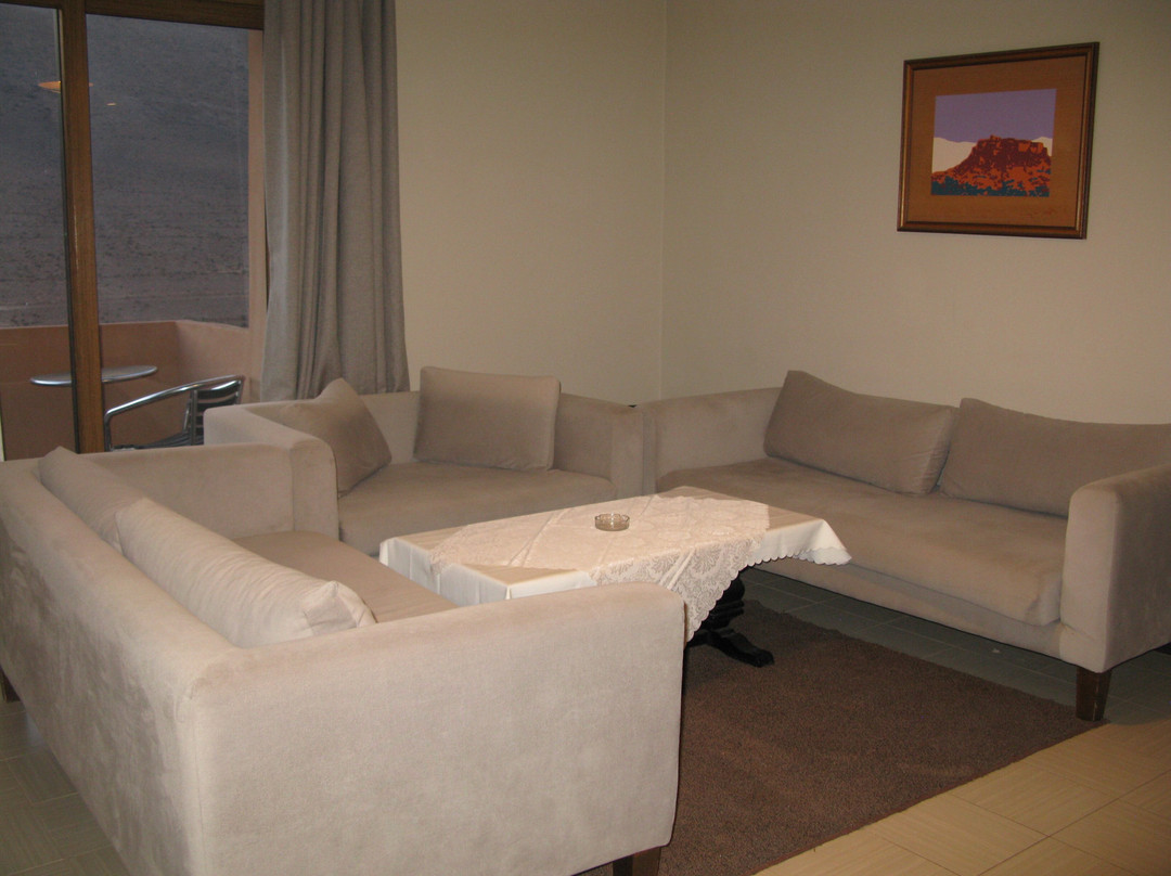 Oasis Palm Hotel主图