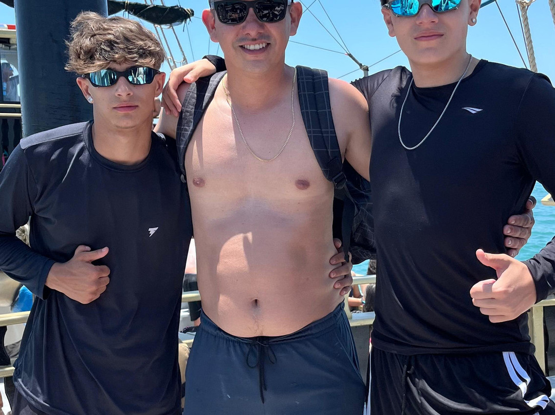 Passeio de Escuna Capitao Gancho Martin-Canasvieiras必去景点