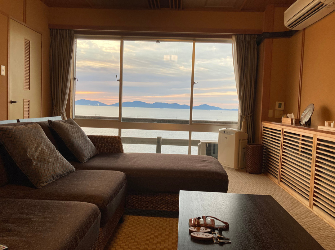 银波庄酒店主图