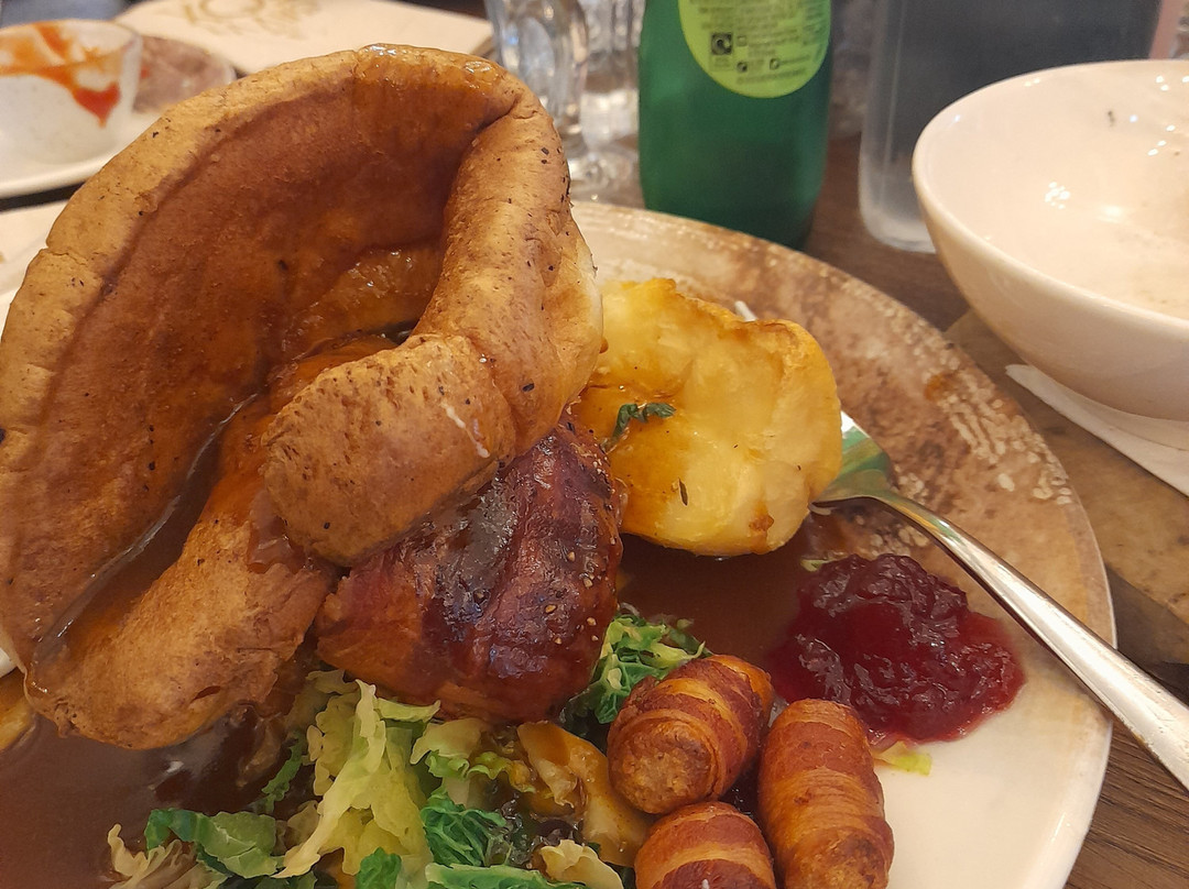 霍尔特住宿酒店主图