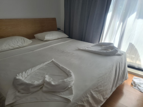 兰塔里酒店及水疗中心，乌库尔哈斯马尔代夫主图