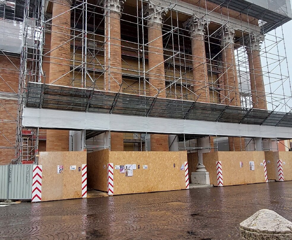 Cattedrale Di Santa Croce-弗利必去景点