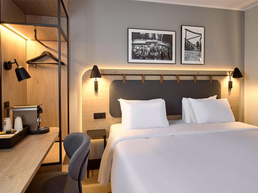 钟楼维勒吉福酒店主图