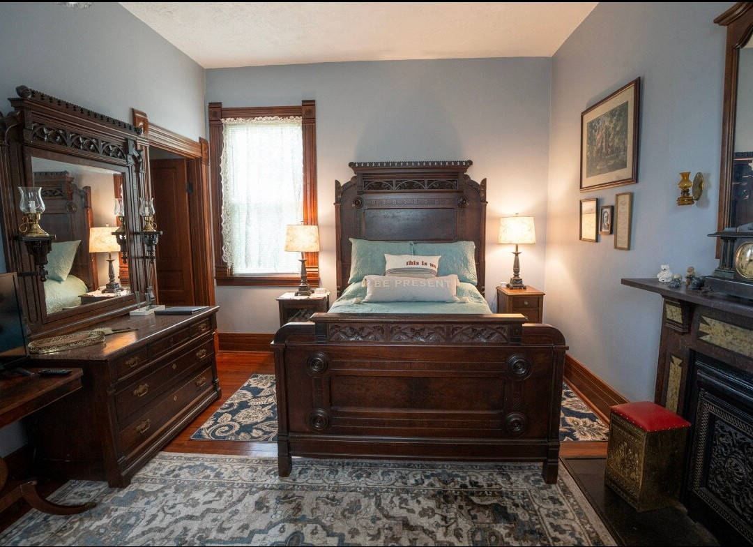 Humphrey House Bed and Breakfast LLC
