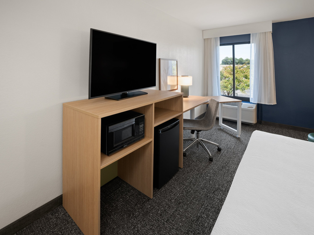 Spark by Hilton Decatur主图