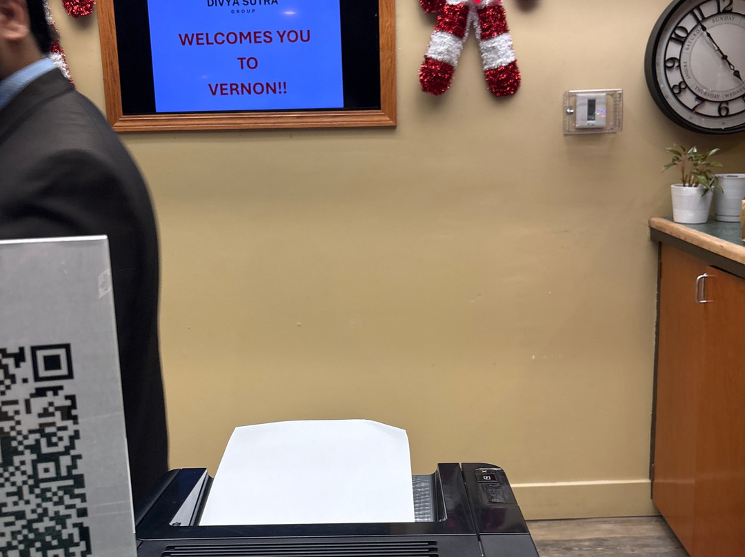 乡村绿色酒店主图