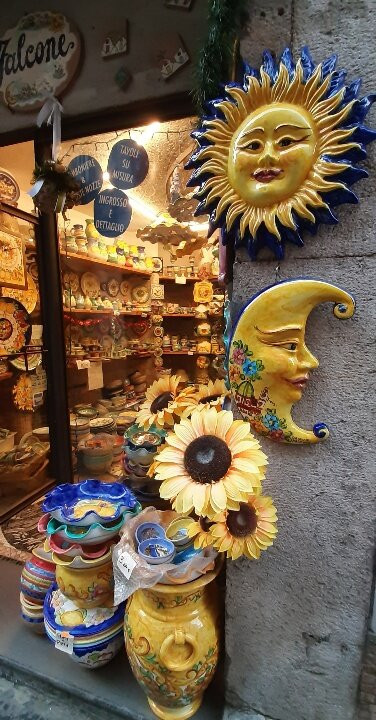 Ceramiche S. Falcone-滨海维耶特里必去景点