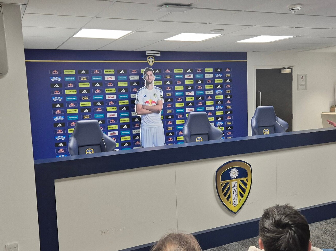 Leeds United Football Club-利兹必去景点