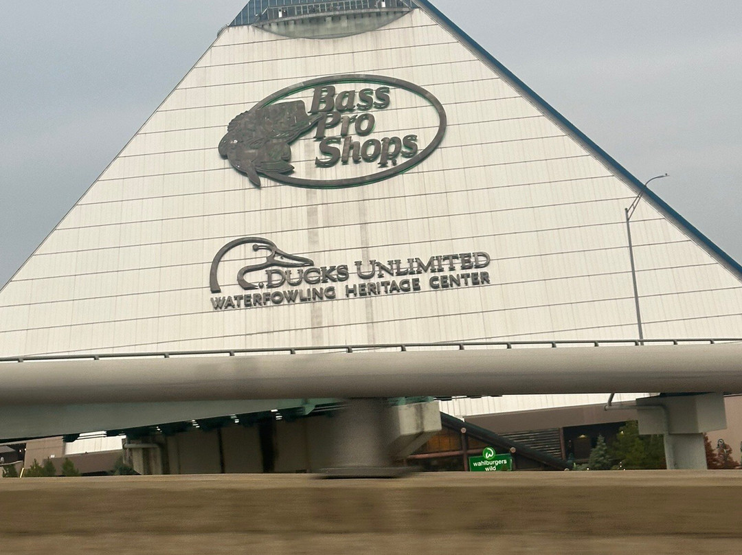 Bass Pro Shops at the Pyramid-孟菲斯必去景点