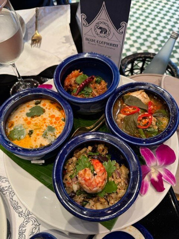 蓝象厨艺学校-Talat Nuea必去景点