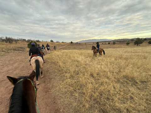 Double R Ranch-Elgin必去景点