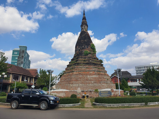 Black Stupa (That Dam)-万象必去景点