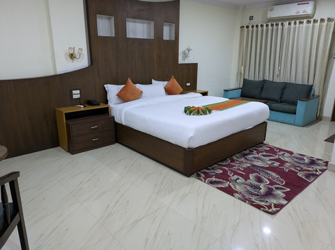 Gautam Buddha Airport Hotel