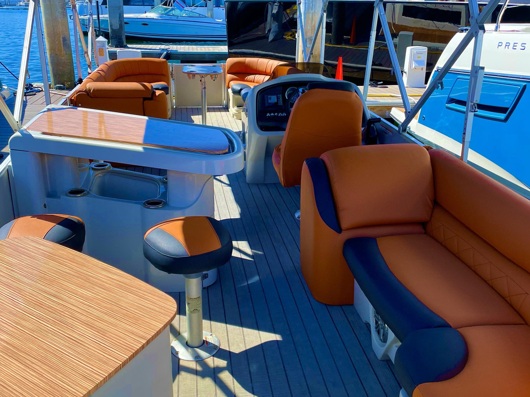 OC Boat Rentals-纽波特海滩必去景点