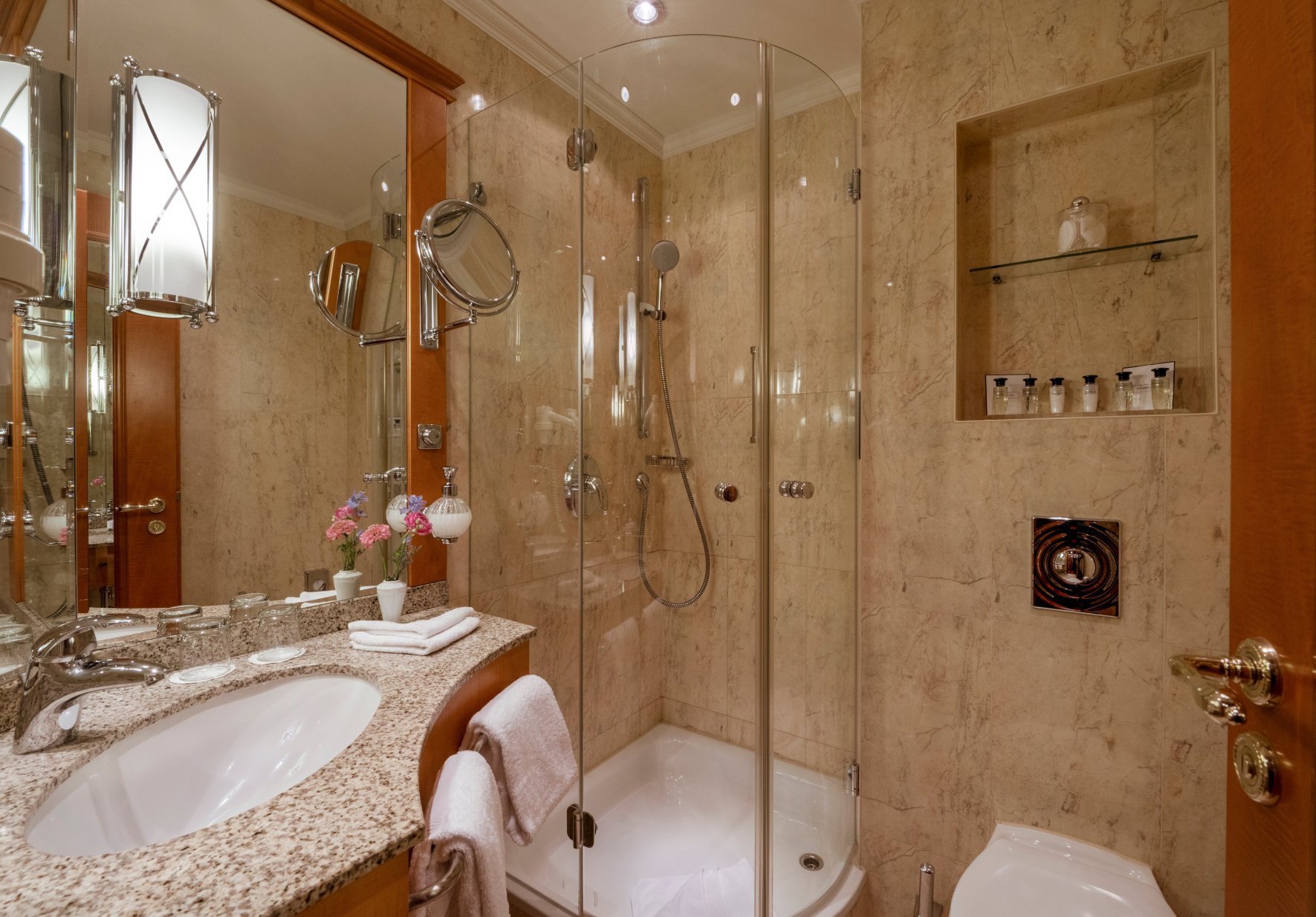 亚格托波兹丹酒店-客卧