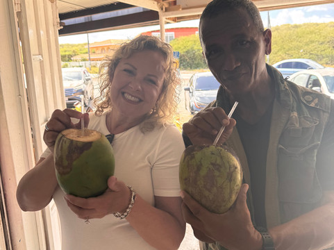 Curacao Taxi Max-威廉斯塔德必去景点