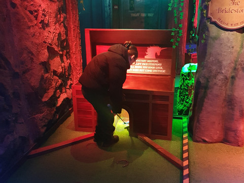 The Hole In Wand Chester-切斯特必去景点