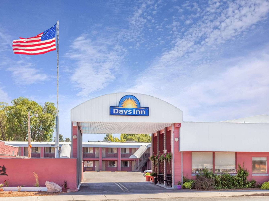 伯恩斯戴斯酒店