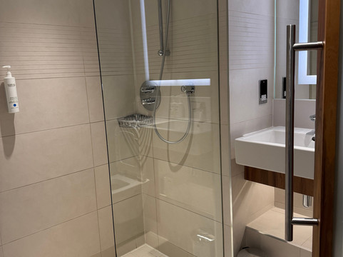 格拉斯哥机场万怡酒店主图