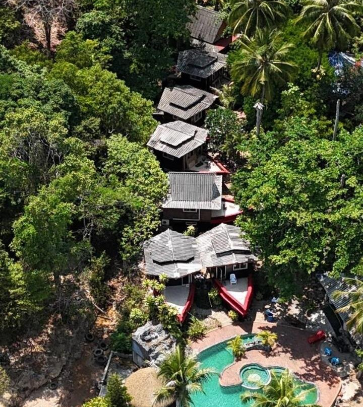 Pirates Bay Resort & Spa