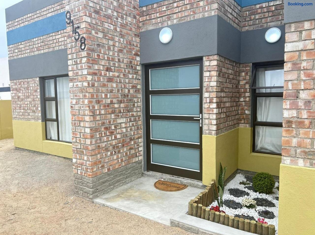 P Wake Luna Guesthouse