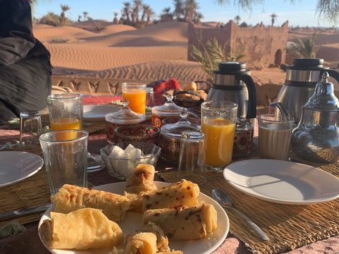 Desert Maroc Tours - Day Tours-扎古拉必去景点